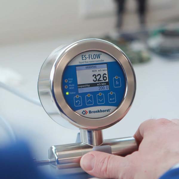 Medidor y controlador de caudal ultrasónico de líquidos para rangos muy bajos | ES-FLOW | Bronkhorst